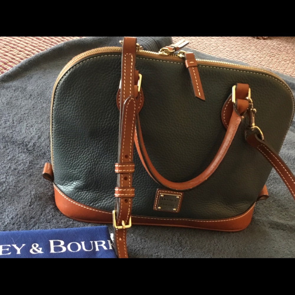 Dooney & Bourke zip zip satchel
